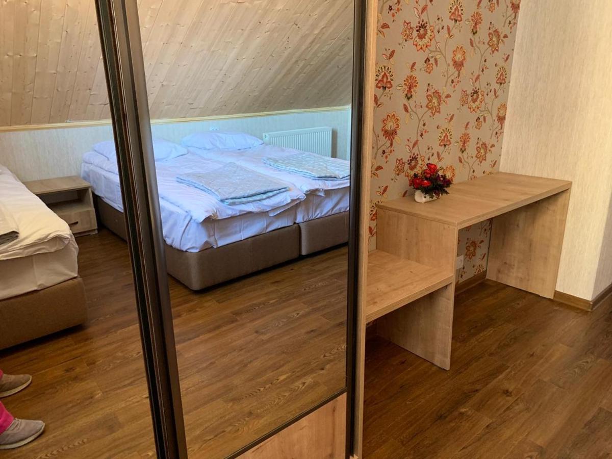 Bolnisi Elia Hotel Bagian luar foto