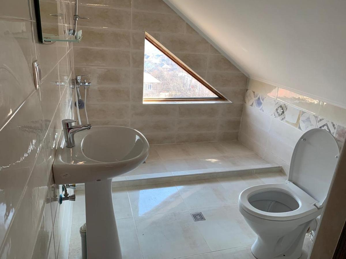 Bolnisi Elia Hotel Bagian luar foto