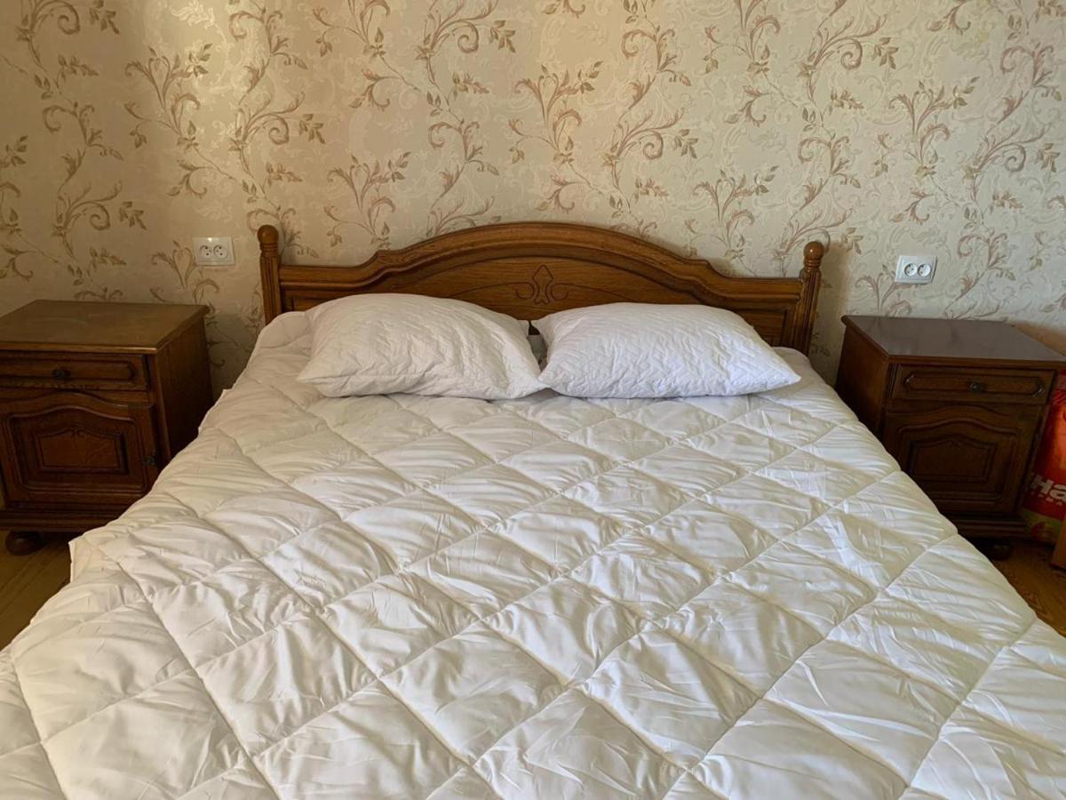 Bolnisi Elia Hotel Bagian luar foto