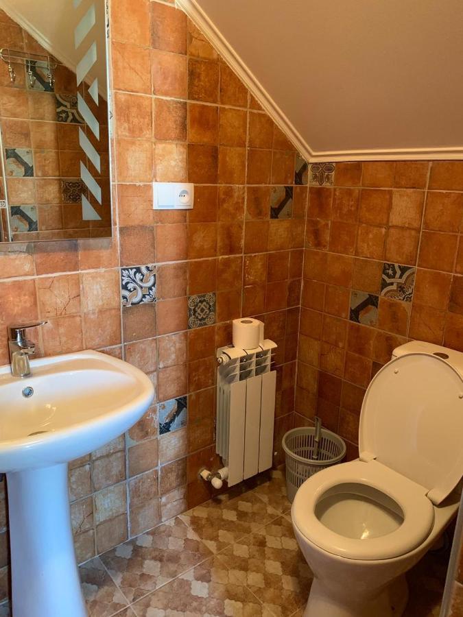 Bolnisi Elia Hotel Bagian luar foto