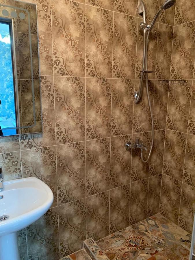Bolnisi Elia Hotel Bagian luar foto