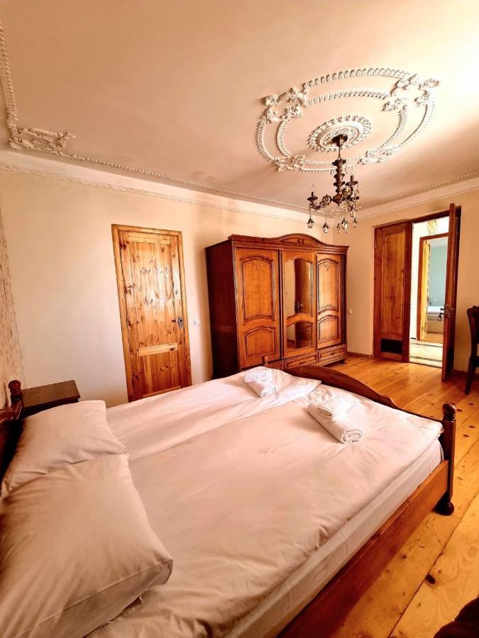 Bolnisi Elia Hotel Bagian luar foto