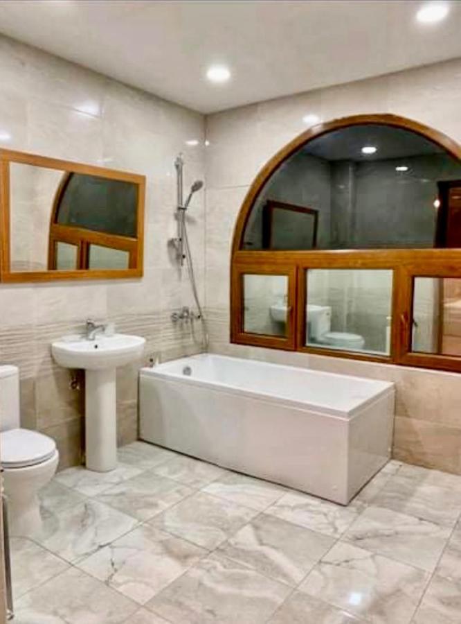 Bolnisi Elia Hotel Bagian luar foto