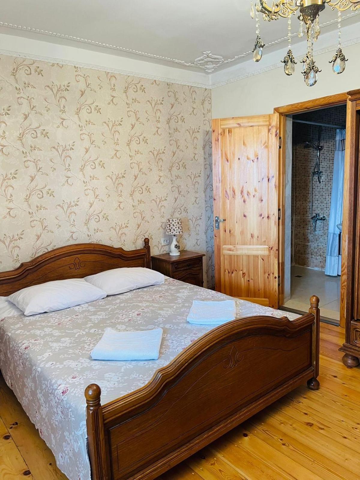 Bolnisi Elia Hotel Bagian luar foto